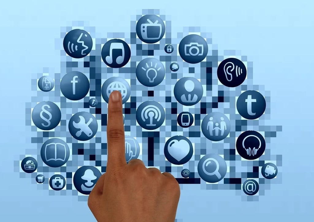 Utiliser les réseaux sociaux de manière efficace